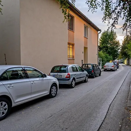 Apartamento Kalemova